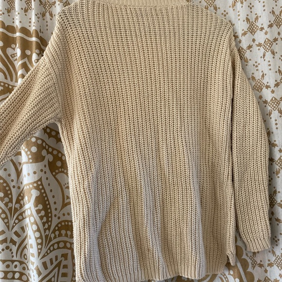 Forever 21 Sweater (SAME DAY SHIPPING) - Picture 3 of 3